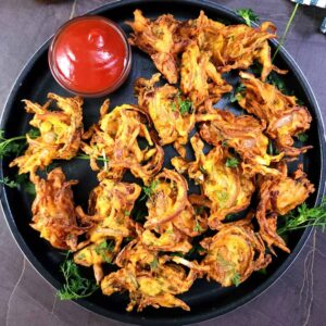 Menu onion bhajipakora